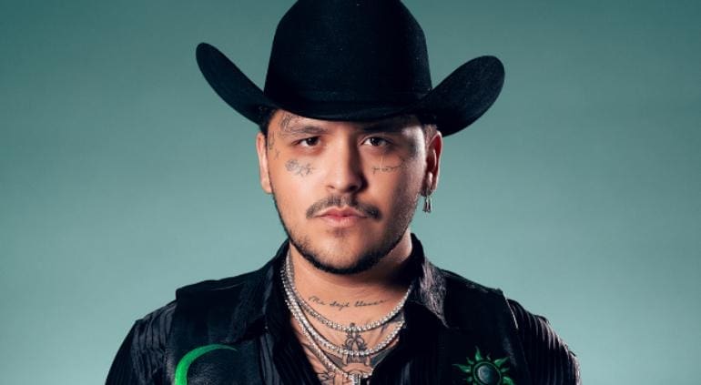 Christian Nodal bromea sobre capítulo de «La Rosa de Guadalupe» inspirado en su vida