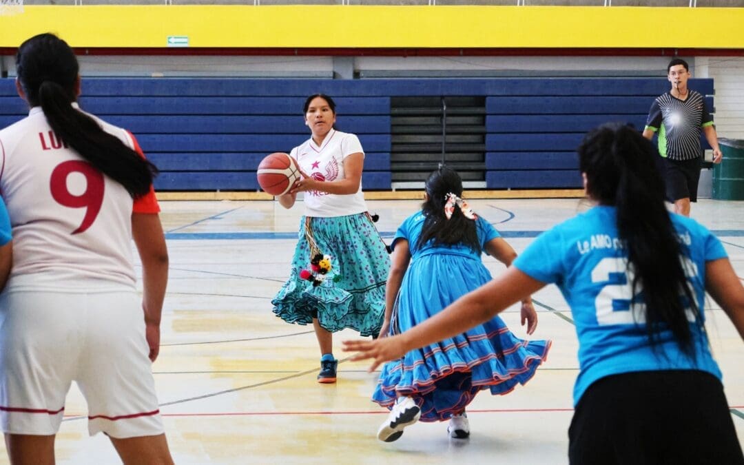 Premian a los equipos ganadores del primer torneo de básquetbol de la liga indígena