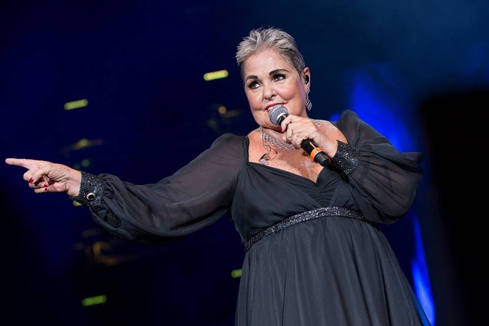 Lanzará Lupita D´Alessio nuevo álbum sinfónico