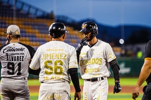 Dorados se refuerza