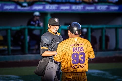Algodoneros vencen a los dorados en el primero de la serie
