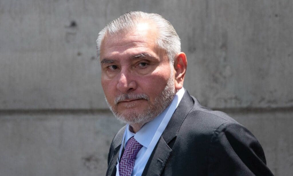 Alistan comisión para investigar a Adán Augusto por exmando prófugo