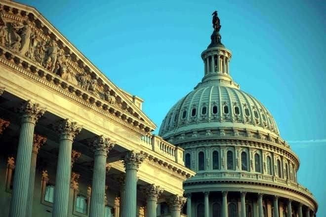 Avala en EU ley fiscal de Trump