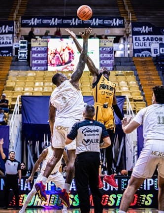 Dorados vence por partida doble a Panteras