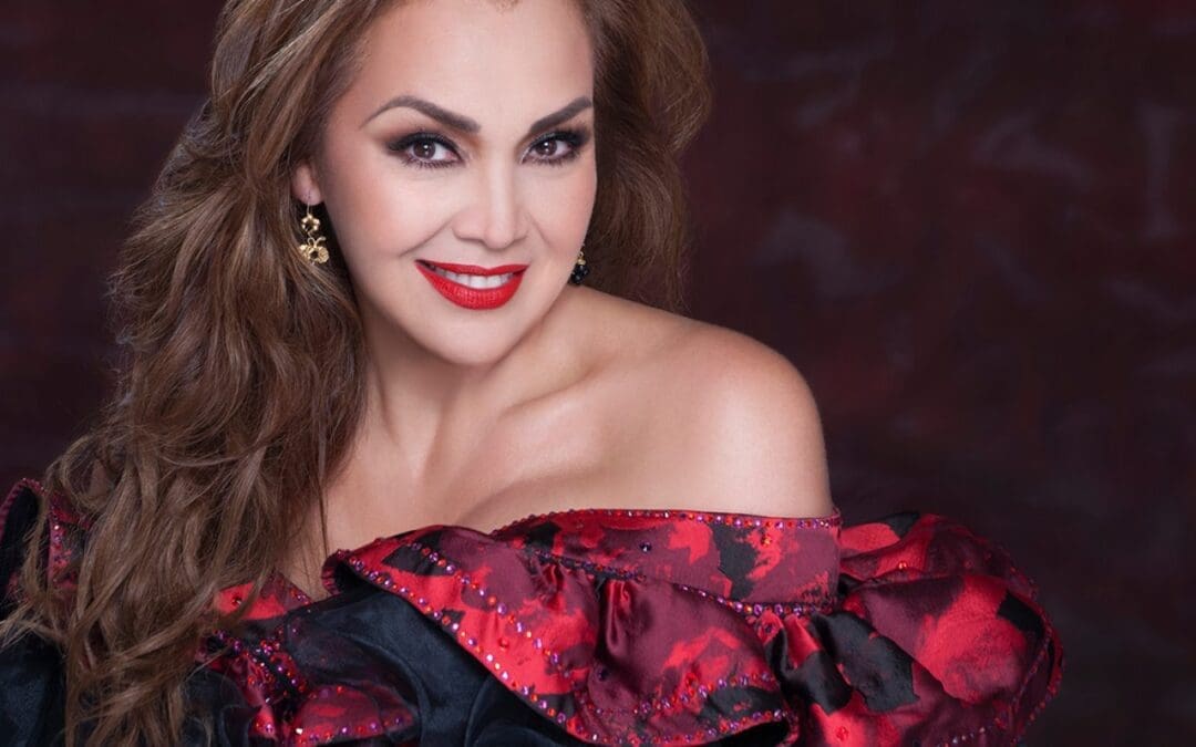 Prepara Aída Cuevas nuevo disco por 50 años de carrera