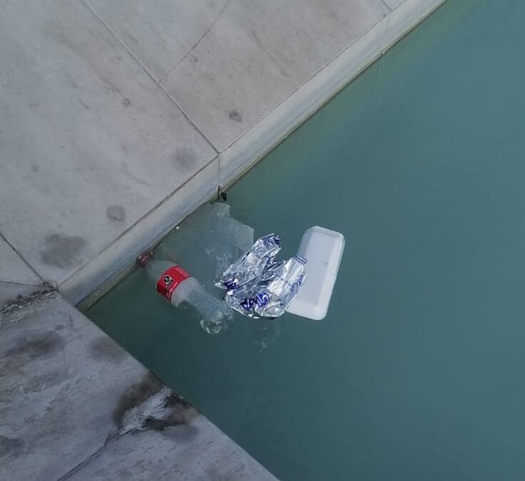 Piden mas botes de basura en las Fuentes Danzarinas