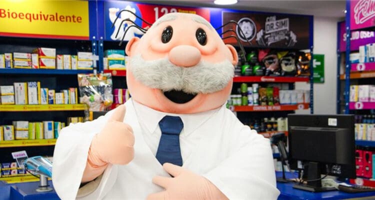 ¡Aunque usted no lo cra! El Dr. Simi tendrá su propia película