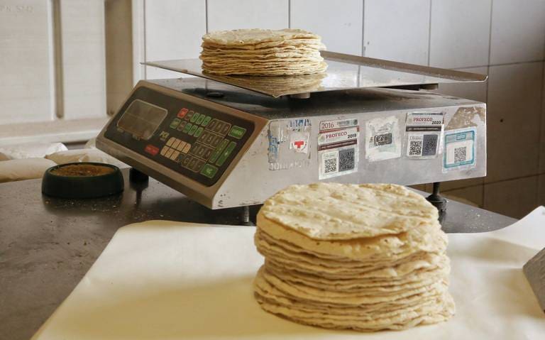 Decrece la venta de tortillas de maíz