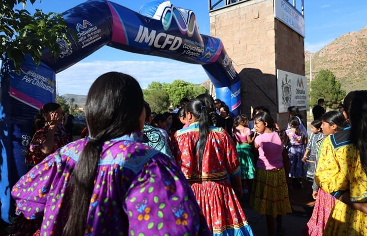 Promueve Municipio Carrera de Arihueta una tradición de mujeres rarámuri