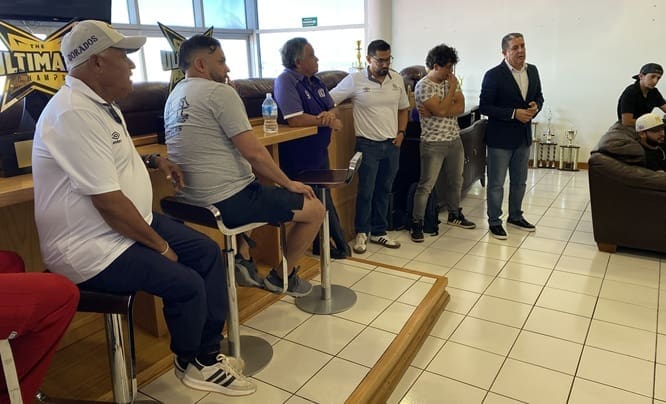 Dorados UACh da la bienvenida a Víctor Hugo Chávez