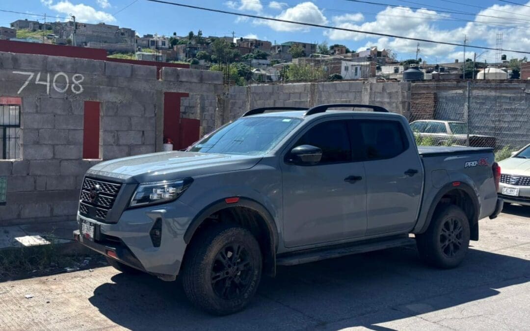 Detienen a menor con camioneta robada y tres armas