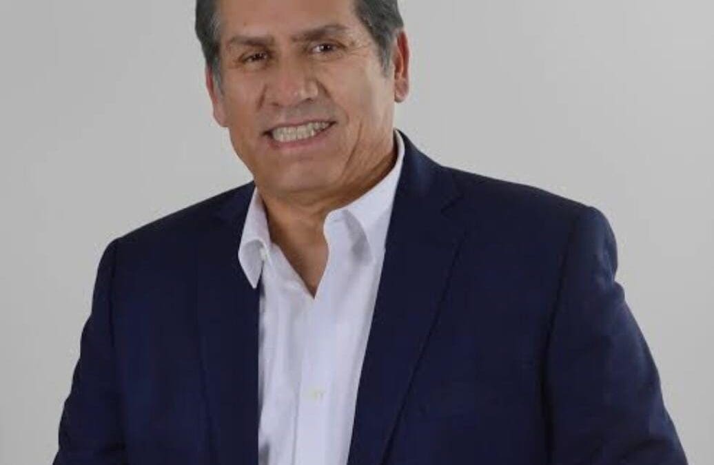 Entrega informe de labores el ex magistrado José Alfredo Fierro; formará una asociación