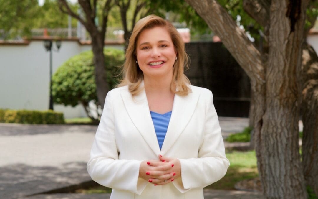 Celebra Maru Campos 50 años de edad