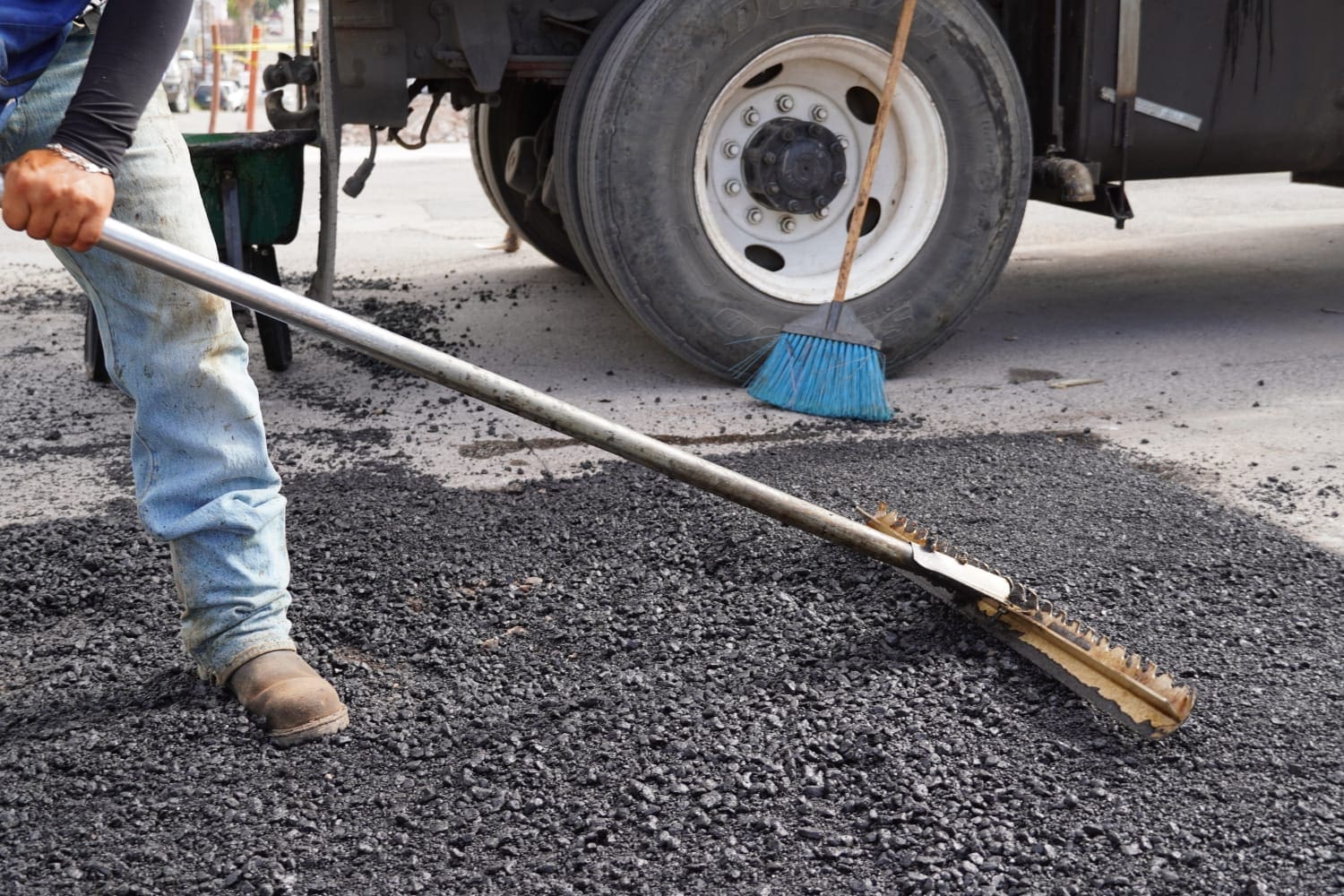 Suman más de 40 mil baches atendidos en 2025
