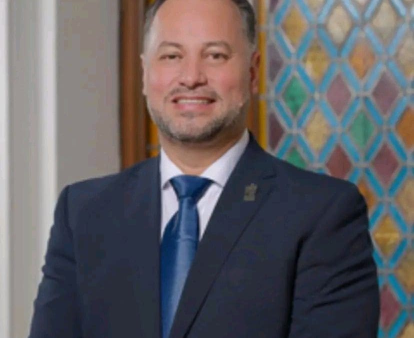 La escuela Víctor Hugo Rascón Banda es pintada por el municipio