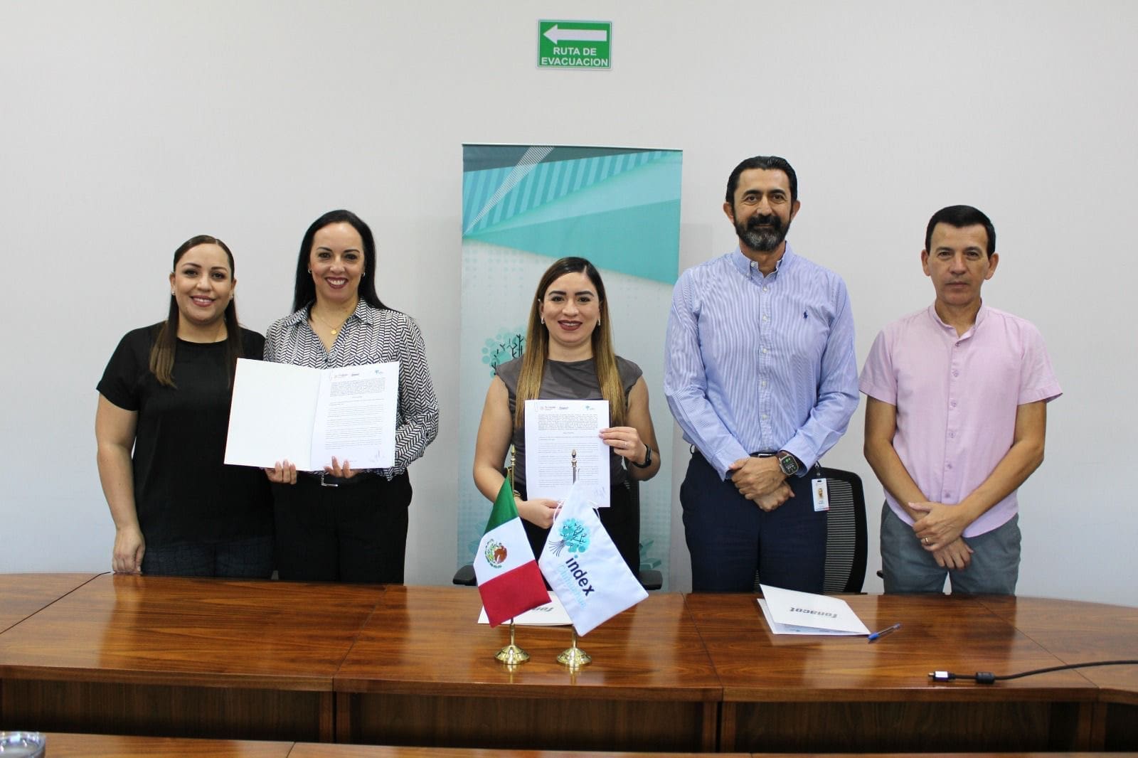 433b4514-d5ab-4047-9b4c-329e9a7cb72c