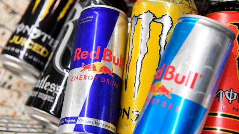 Avalan sanciones por venta de bebidas energizantes a menores