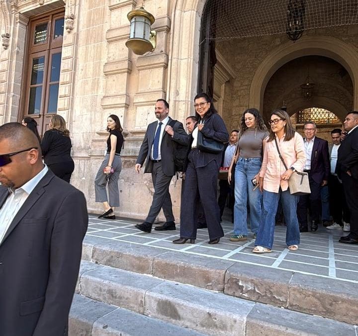 Operativo en Palacio de Gobierno por amenaza de bomba