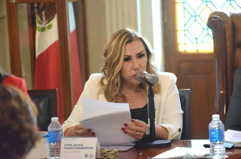 Presenta Olivia Franco informe trimestral de Sindicatura
