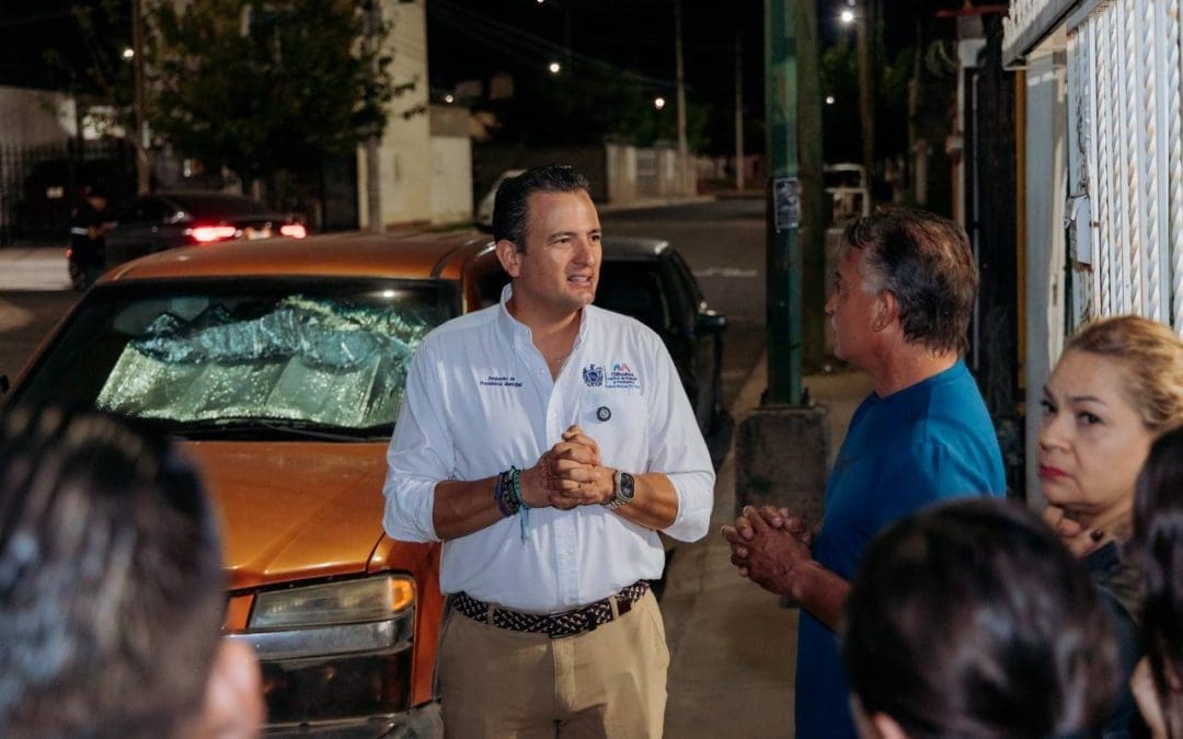 Supervisa Bonilla alumbrado y bacheo en «Los Olivos»