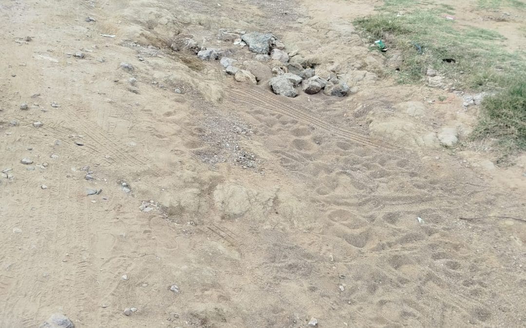 Vecinos denuncian abandono de calle en colonia La Noria: tres meses esperando reparación