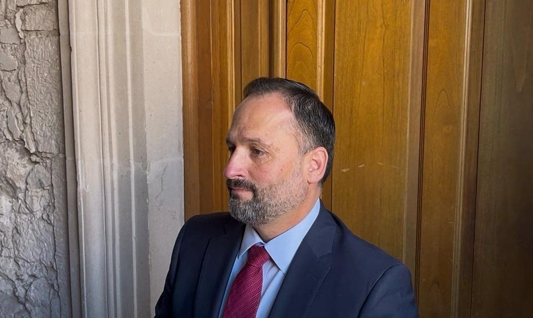 Descarta De la Peña mesa con la galopada; “estoy enfocado 100% en mi trabajo”