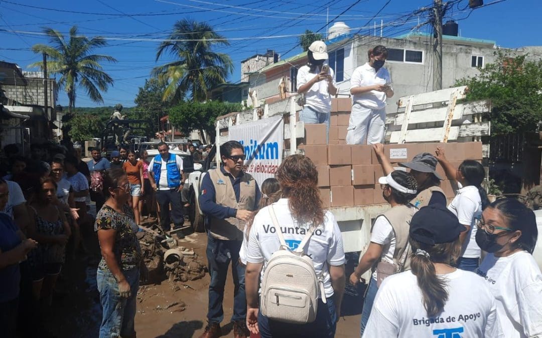 Fundación Carlos Slim y Telmex – Telcel llevan 30 toneladas de ayuda a Veracruz
