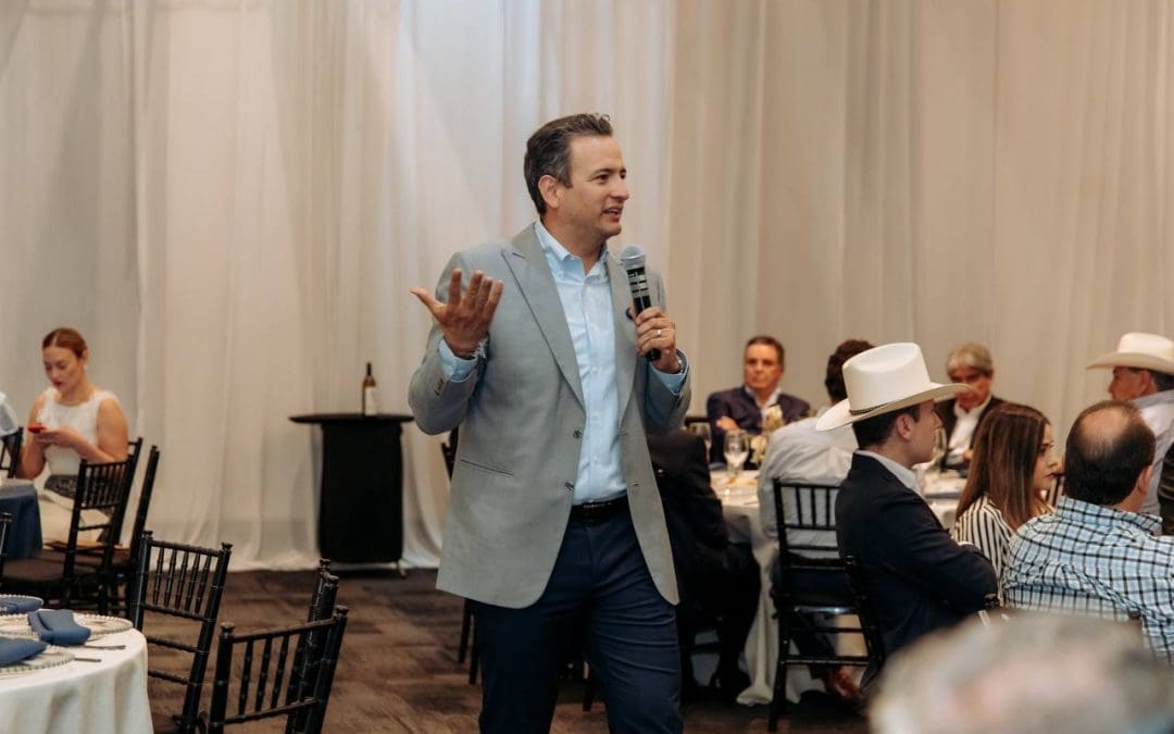 Se reúne Bonilla con nogaleros del estado