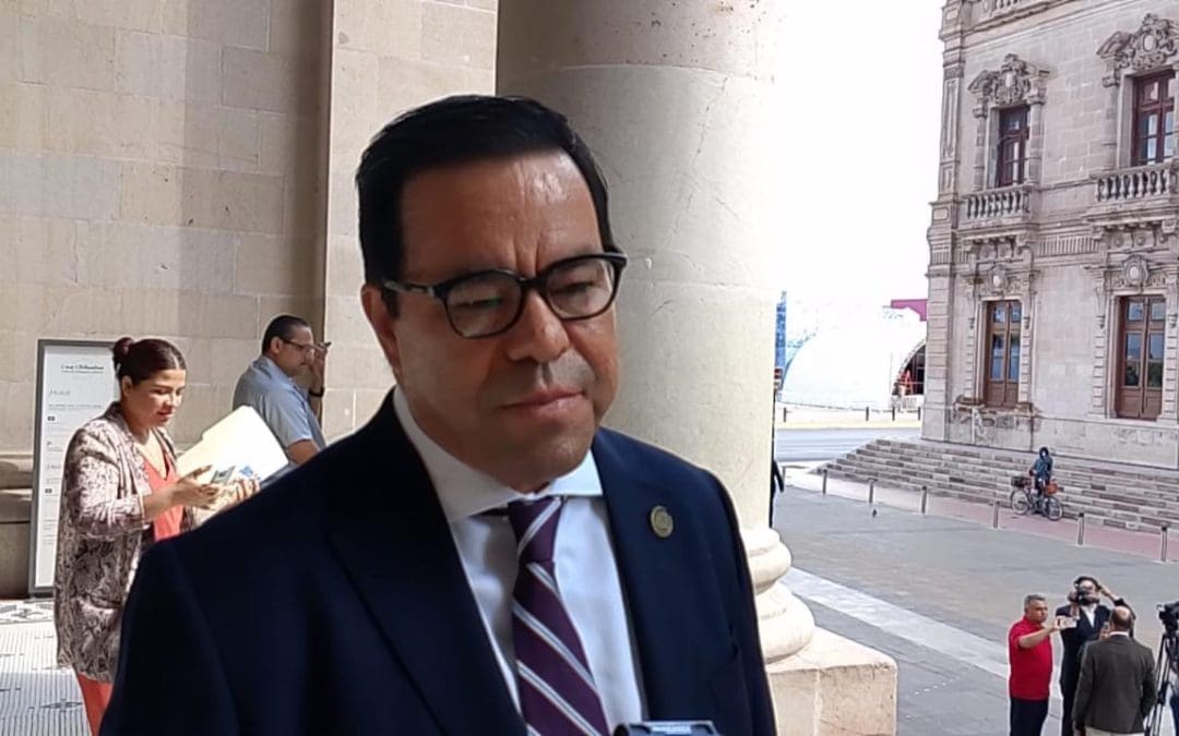 Mantiene Fiscalía Anticorrupción búsqueda de exsecretario de Hacienda prófugo