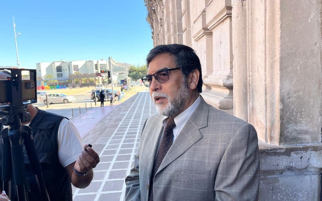 Responde Komaba a acusaciones de alcalde de Juárez