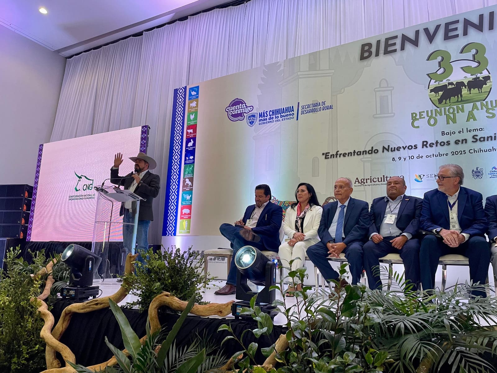 d6c11f9f-14a6-439c-8c94-9e69564c8f93