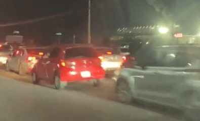Concierto de Chayanne causa caos vial por accesos a estacionamiento