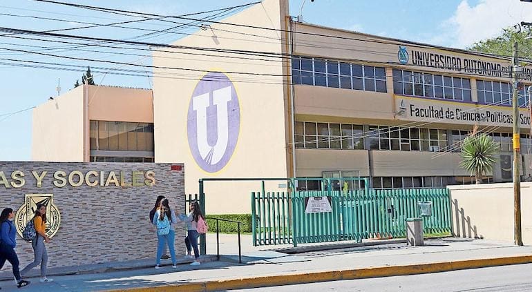 Quedan alumnos de la UACH varados en Zacatecas tras bloqueo; ya vienen de regreso