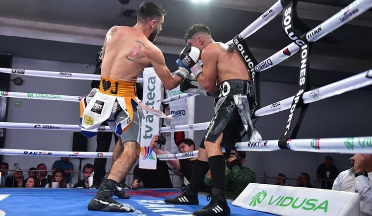Se impone “Cachorro” Contreras a “Gallo” Arreola en pelea estelar de Round Zero