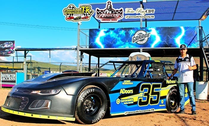 El piloto chihuahuense Diego Acosta quiere dar el cerrojazo en el Aquiles Speedway Park.