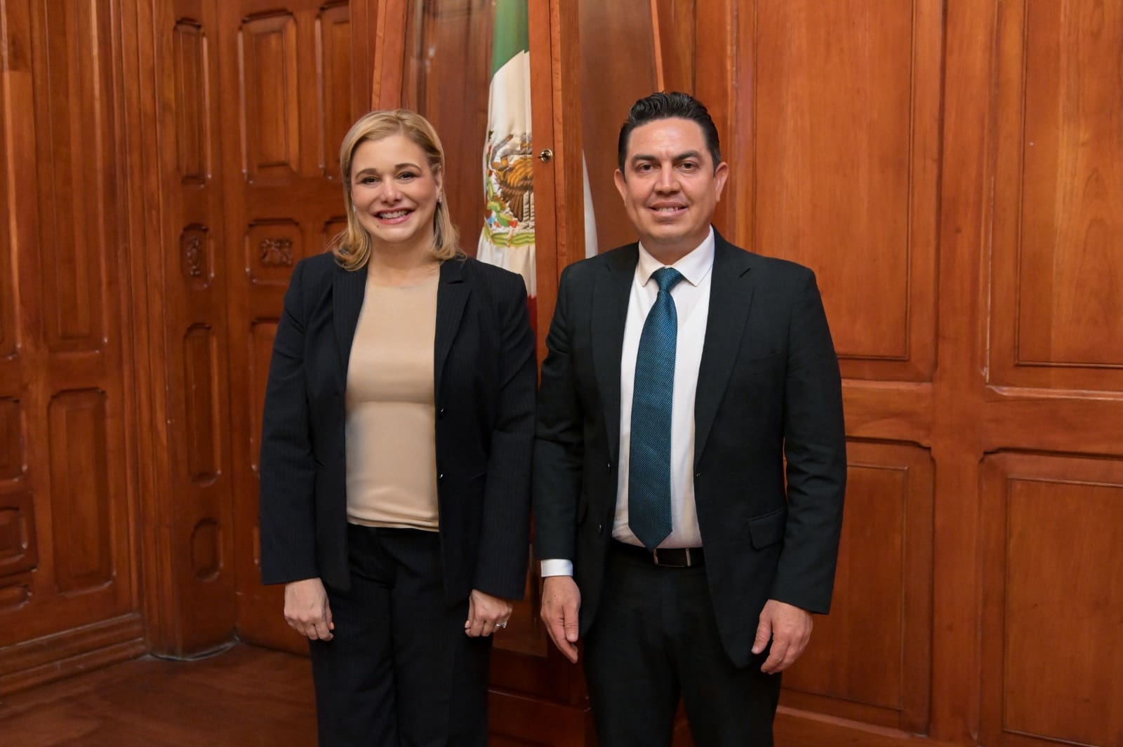 Designa Maru Campos a nuevo consejero jurídico del Estado