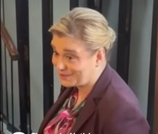 Critica Gobernadora aparición de manta pro-Bonilla durante el desfile del 20 de noviembre