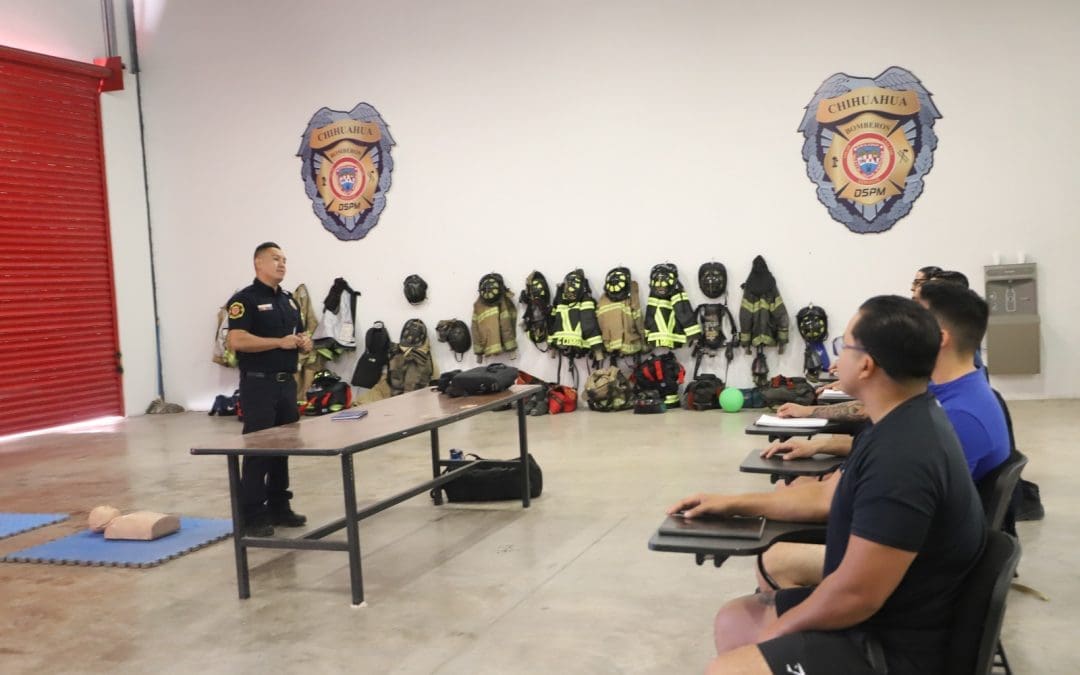 Actualizan capacitación a Bomberos de Rescate en cerros, choques e incendios
