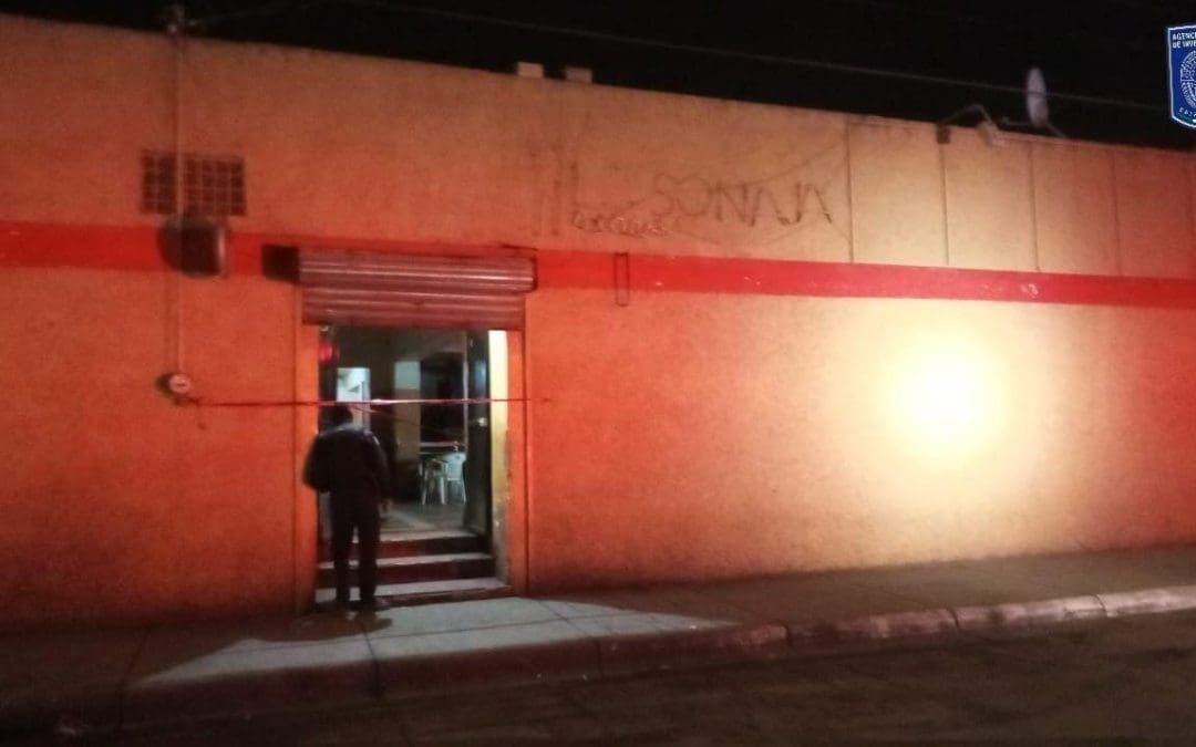 Indaga FGE Occidente homicidio de tres hombres en bar