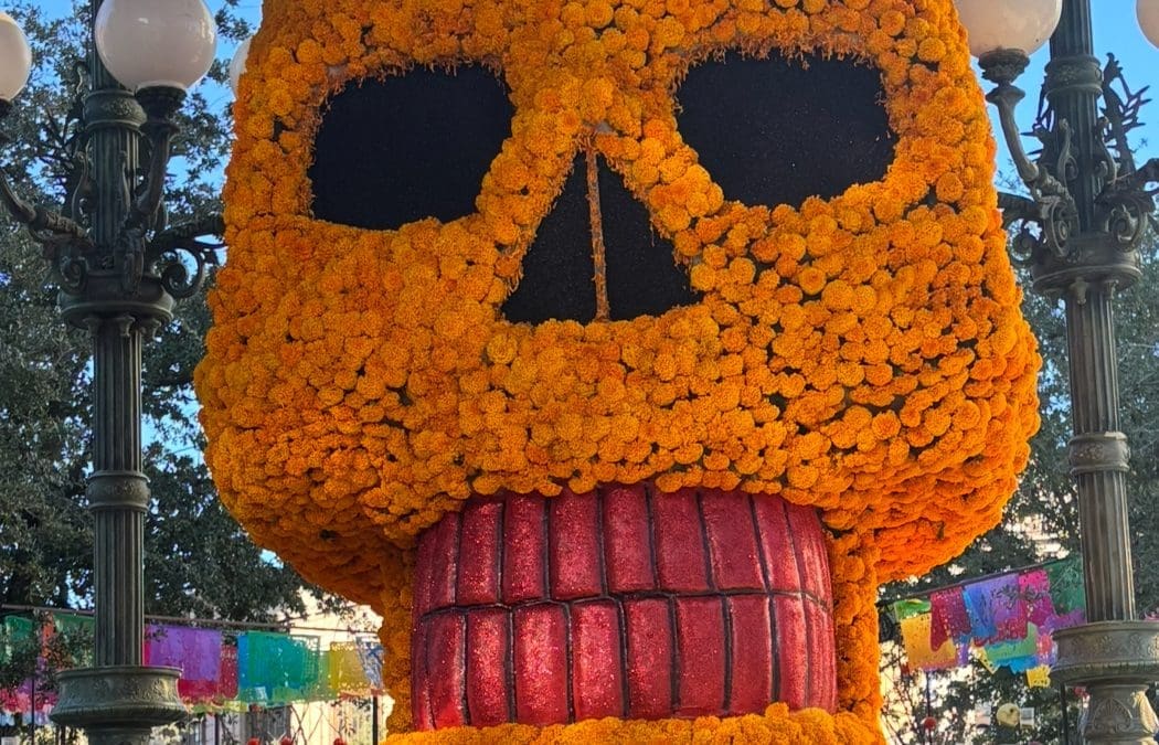 Chihuahua celebra el Día de Muertos con color, tradición y arte en el Centro Histórico