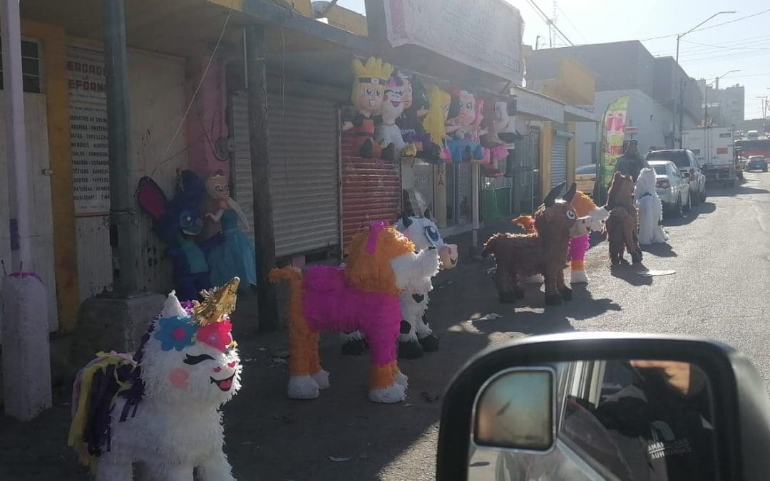 Siguen apartando lugares en el Centro pese a advertencias de la autoridad