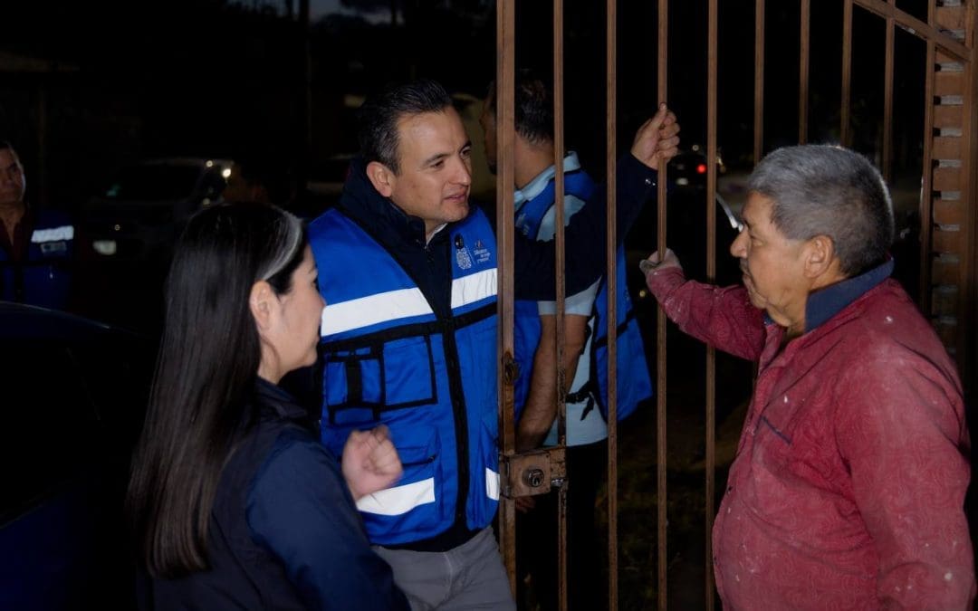 Recorre Alcalde zona de Alamedas, piden vecinos más iluminación en parques