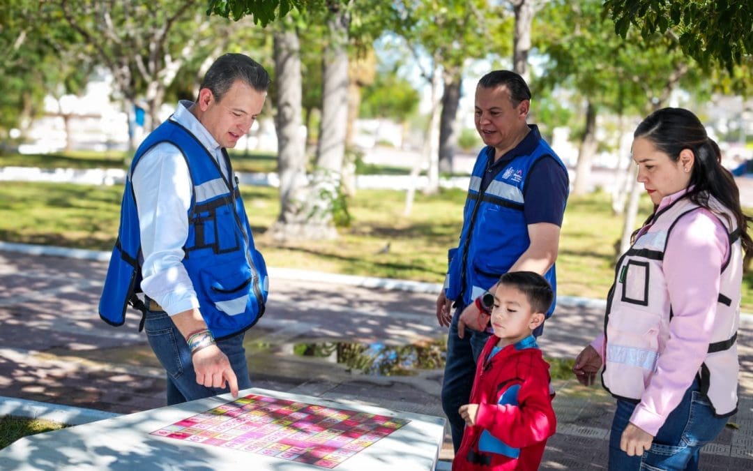Alcalde supervisa mantenimiento al parque Santo Niño