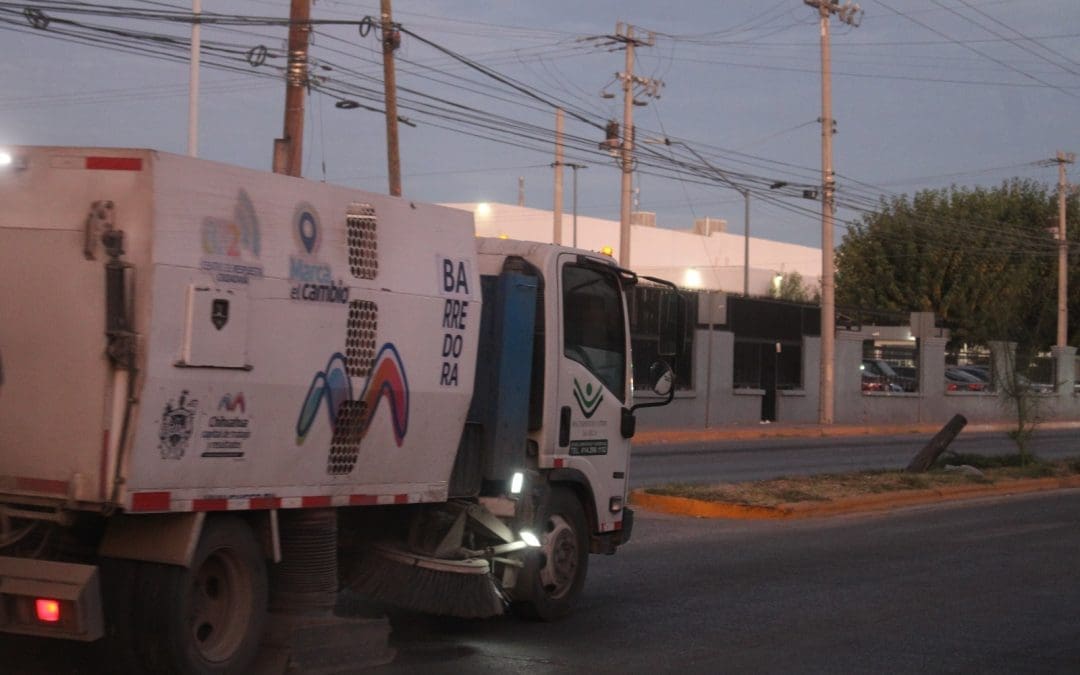 Limpian mil 400 kilómetros por semana