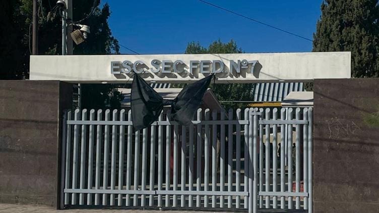 Alumnos de la Secundaria Federal 7 despidieron a Yazmín