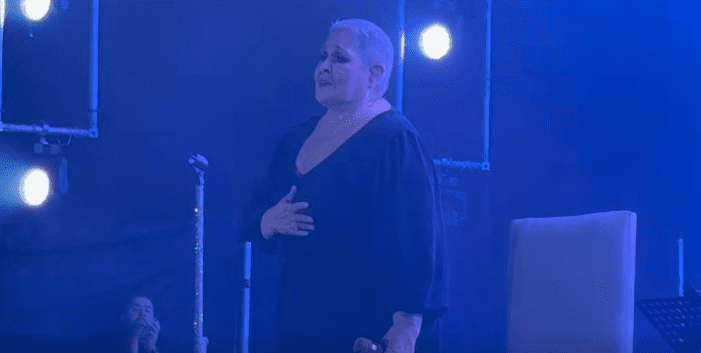 Lupita D´Alessio cierra su gira del adiós en Guadalajara, se despide de los escenarios