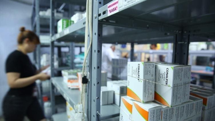 Abasto de medicamentos en Chihuahua al 80%, señala Gilberto Baeza 