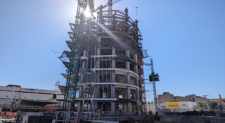 Fallece trabajador que cayó de Torre Centinela tras varios días internado