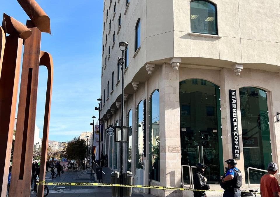 Desalojan edificios del centro por amenaza de bomba en Starbucks