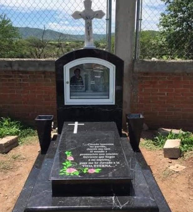 Proponen que los que trabajen el mármol se instalen 10 días antes en la feria del hueso